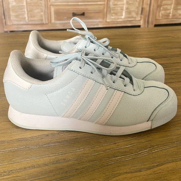 adidas gazelle silver green womens Men's adidas Samoa Shoes Triple Black IG1817 main image 0